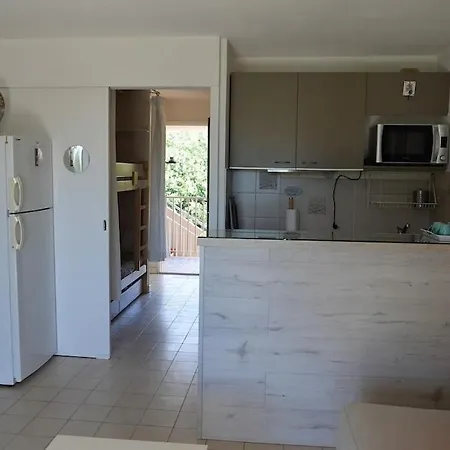 Vue Mer- Beau Studio - Terrasse Abritee - Wi-fi - Climatisation - Parking Gratuit Appartement *