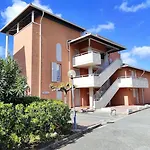 Apartment Vue Mer- Beau Studio 2 Personnes-Classement 3 Etoiles -Terrasse Abritee - Wi-Fi - Climatisation - Parking Gratuit *